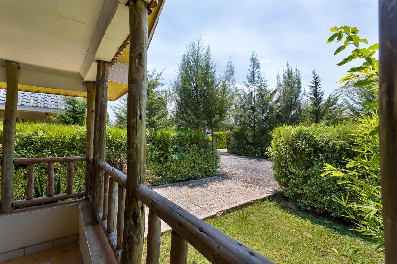 Anka Resort Naro Moru Exterior photo