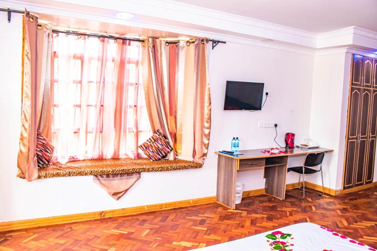 Anka Resort Naro Moru Exterior photo